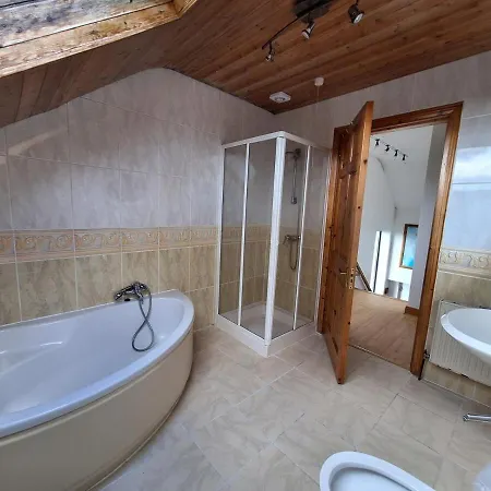 Pinetree Lodge House شقة *